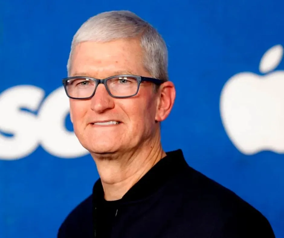 Apple CEO Tim Cook Sells 200,000 Shares A Financial Insight